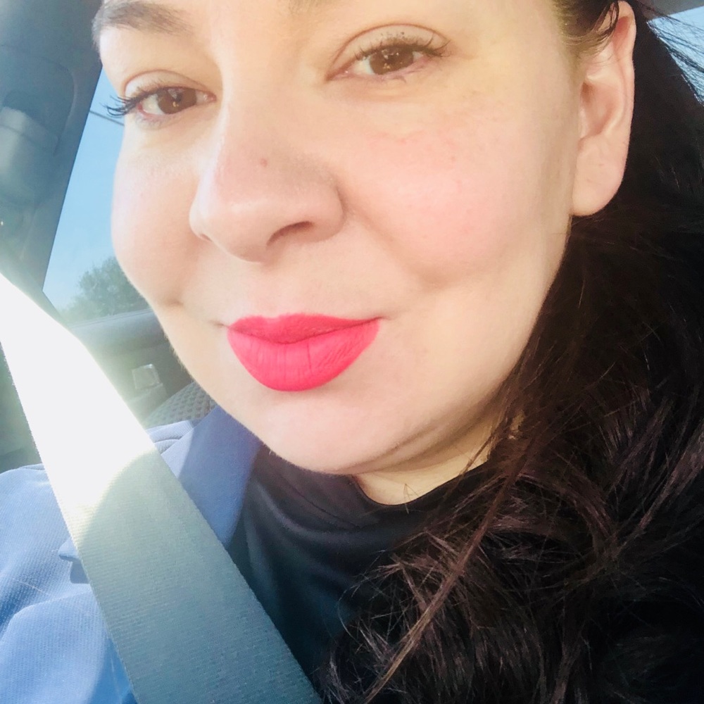Meet your Posher, Iliana